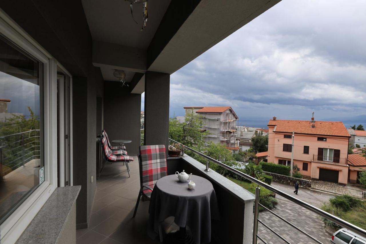 Apartment Cvjetna Rijeka Exterior foto